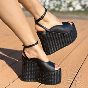 Noira Black